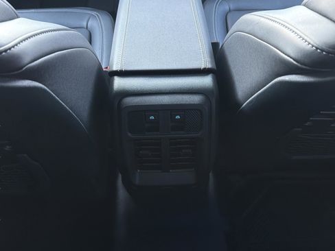 New 2025 Ford Bronco Badlands image 22