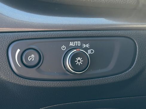 Used 2019 Buick Encore Preferred FWD image 10