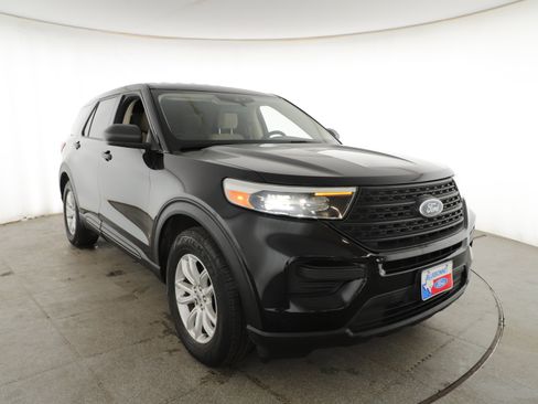 Used 2020 Ford Explorer 2WD image 3