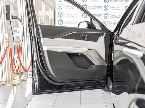 Used 2024 Cadillac Lyriq Sport image 33