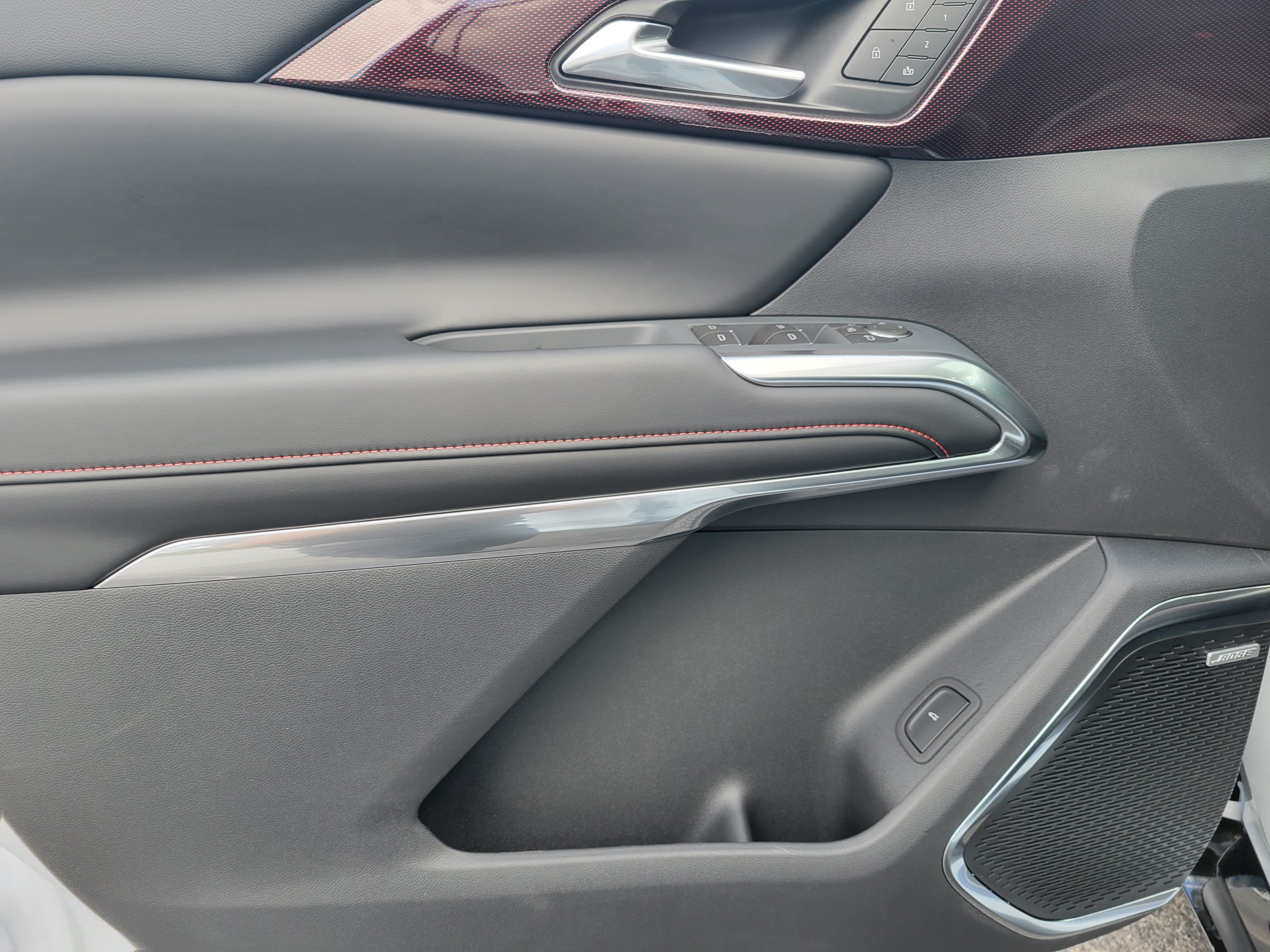 New 2027 Chevrolet Traverse RS w/ LPO, Floor Liner Package FWD image 29