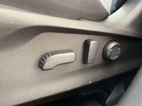 Used 2020 Subaru Forester Premium image 12