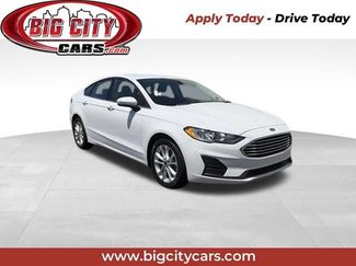 Used 2020 Ford Fusion SE FWD video 1