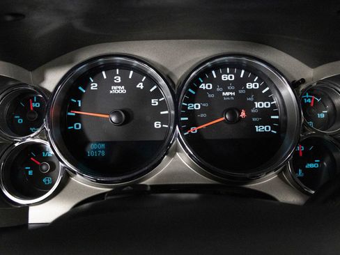 Used 2013 Chevrolet Silverado 2500 LT w/ Interior Plus Package image 25