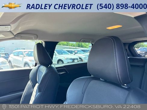 Used 2023 Mitsubishi Outlander SE AWD/4WD image 2