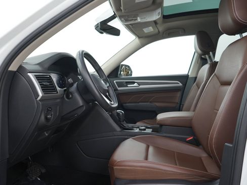 Used 2023 Volkswagen Atlas SE w/ Panoramic Sunroof Package AWD/4WD image 24