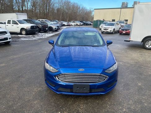 Used 2017 Ford Fusion S image 3