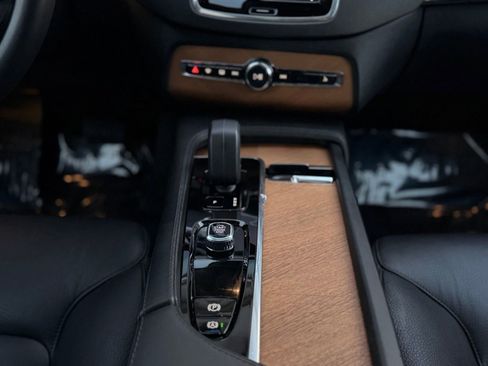 Used 2023 Volvo XC90 T8 Plus AWD/4WD image 44