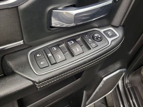 Used 2020 RAM 2500 Laramie image 11