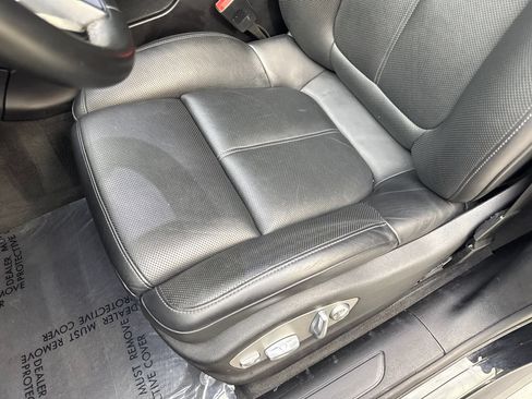 Used 2019 Porsche Macan AWD/4WD image 27