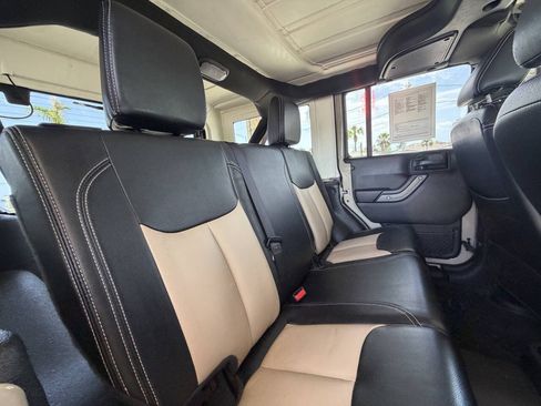 Used 2017 Jeep Wrangler Unlimited Sport w/ Quick Order Package 24S AWD/4WD image 15