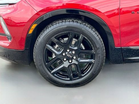 Used 2025 Chevrolet Blazer RS w/ Driver Confidence II Package image 33