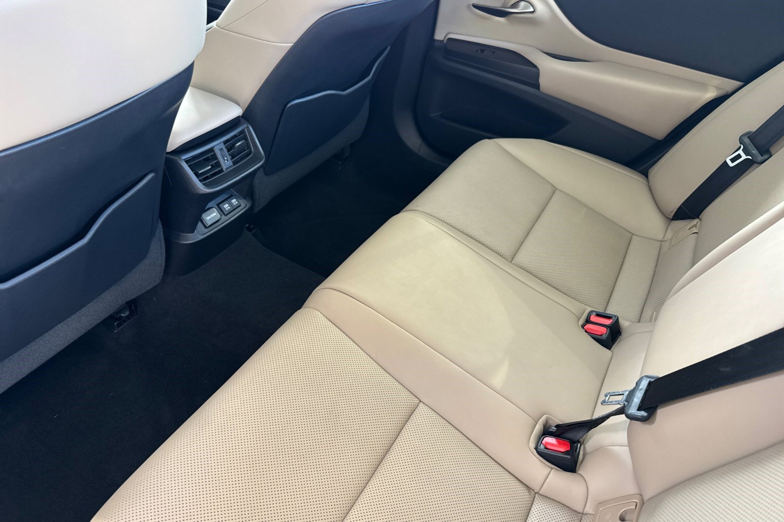 Used 2019 Lexus ES 350 w/ Premium Package FWD image 15