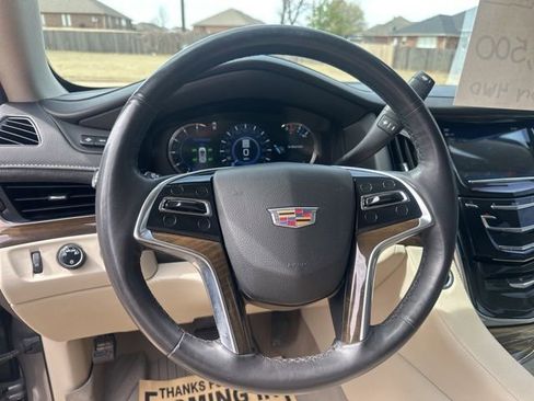 Used 2020 Cadillac Escalade Luxury AWD/4WD image 18