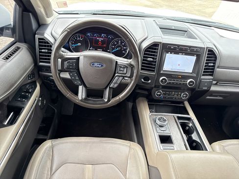 Used 2019 Ford Expedition Max Limited image 18