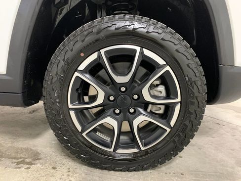 Used 2024 Jeep Compass Trailhawk image 25