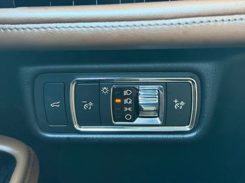 Used 2022 Lincoln Aviator Reserve w/ Elements Package Plus RWD image 36