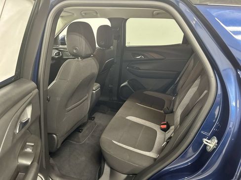 Used 2022 Chevrolet TrailBlazer LT w/ Confidence II Package FWD image 19