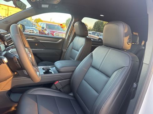 New 2026 GMC Acadia Elevation w/ Black Edition FWD image 18