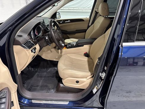 Used 2017 Mercedes-Benz GLE 350 4MATIC image 31