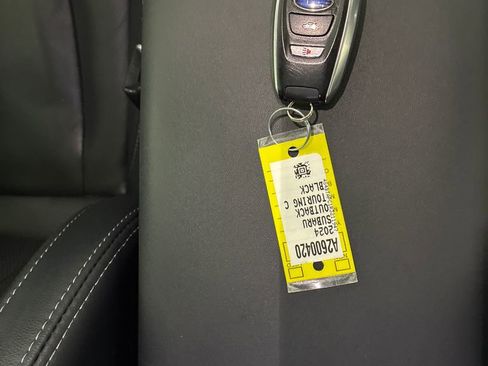 Used 2024 Subaru Outback Touring AWD/4WD image 40