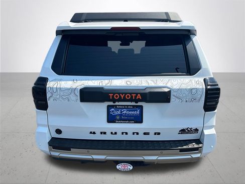 Used 2025 Toyota 4Runner Trailhunter AWD/4WD image 8
