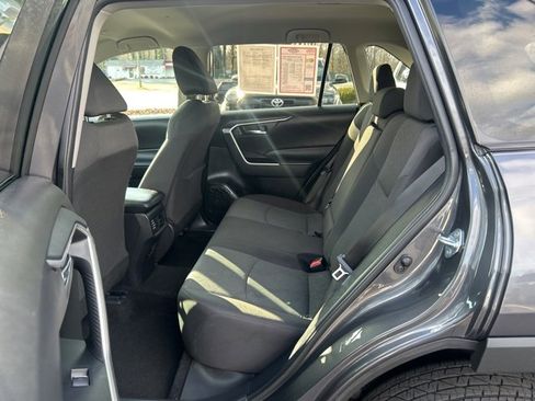 Used 2024 Toyota RAV4 XLE image 15