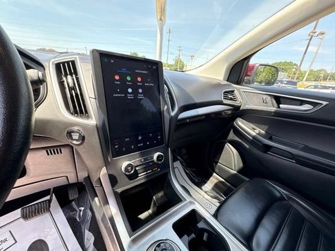 Certified 2024 Ford Edge SEL AWD/4WD image 16