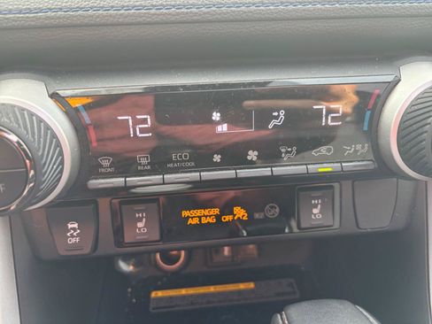 Used 2019 Toyota RAV4 XSE AWD/4WD image 25