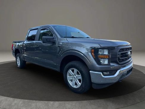 Used 2023 Ford F150 XL w/ XL Chrome Appearance Package AWD/4WD image 3