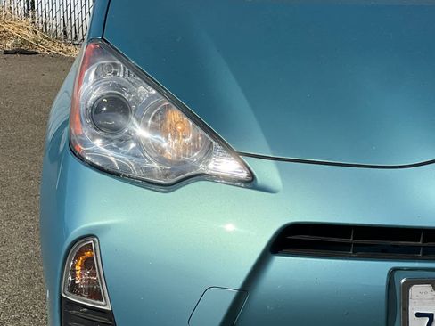 Used 2013 Toyota Prius C One FWD image 17
