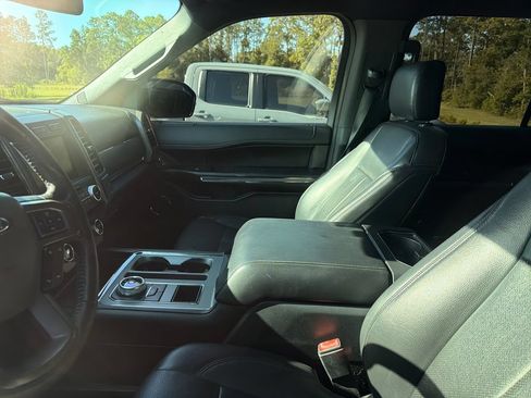 Used 2020 Ford Expedition XLT w/ Equipment Group 202A RWD image 9