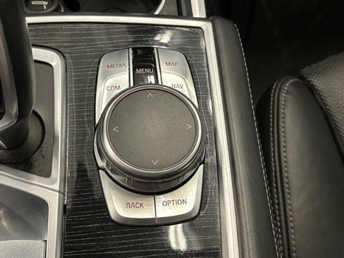 Used 2018 BMW 750i xDrive AWD/4WD image 46