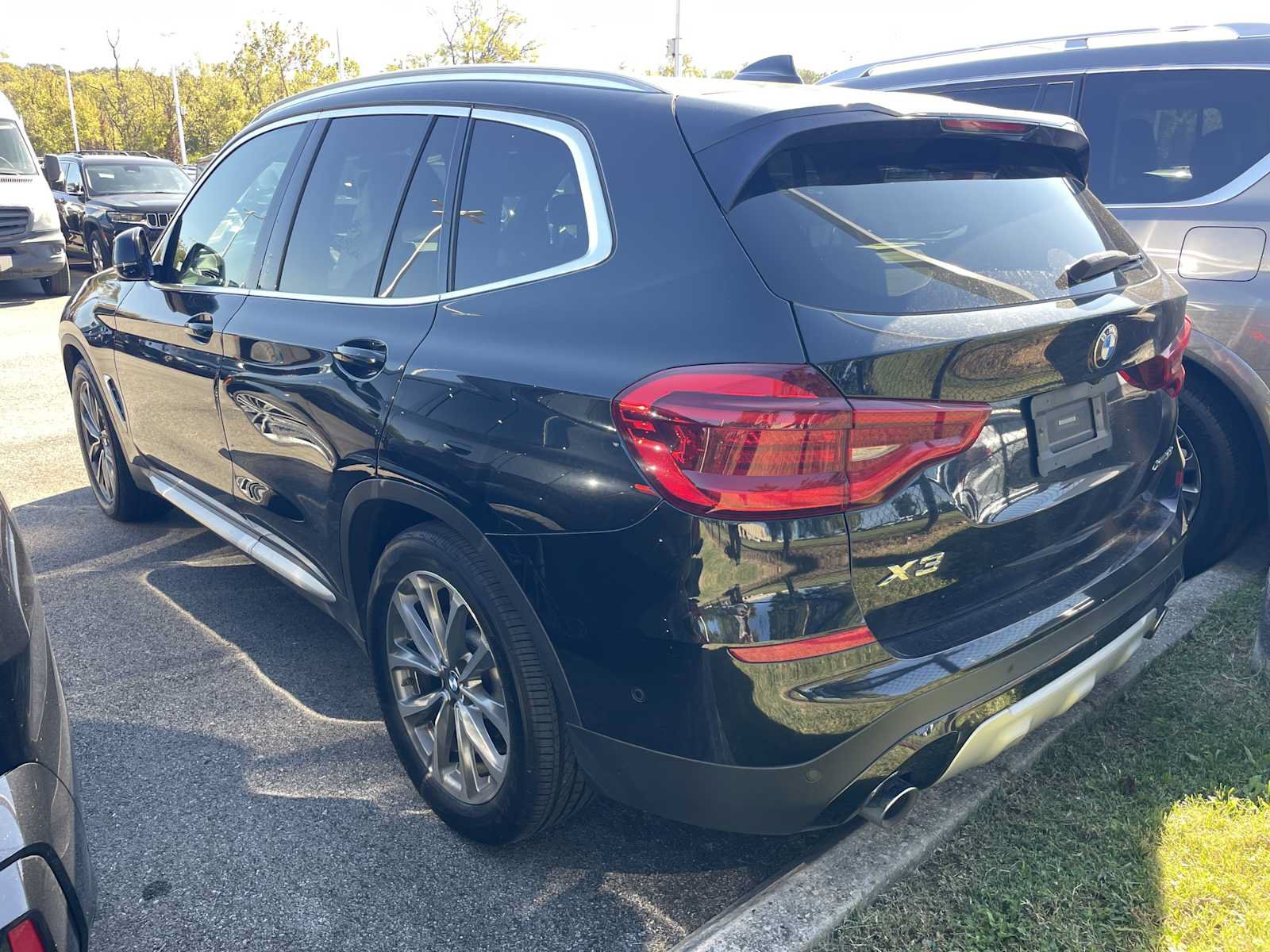 Used 2019 BMW X3 xDrive30i w/ Executive Package AWD/4WD image 4