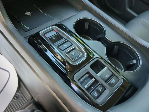 Used 2024 Honda Pilot EX-L image 16