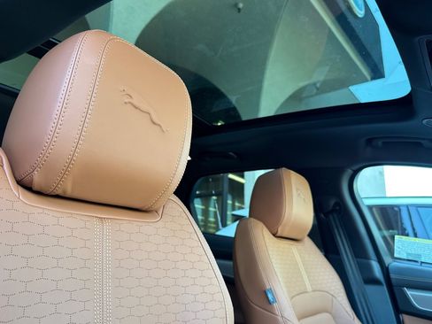 New 2026 Jaguar F-PACE R-Dynamic S image 24