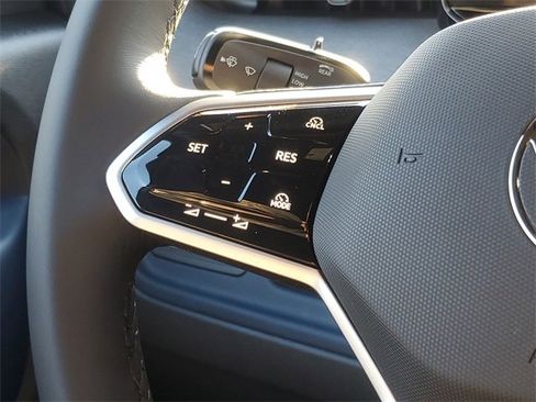 New 2025 Volkswagen ID. Buzz Pro S image 29