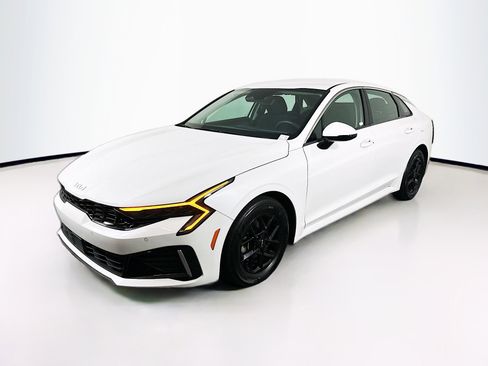 Used 2025 Kia K5 LXS image 3