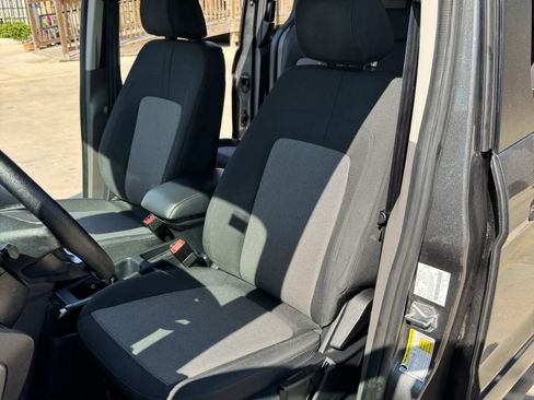Used 2021 Ford Transit Connect XL image 25