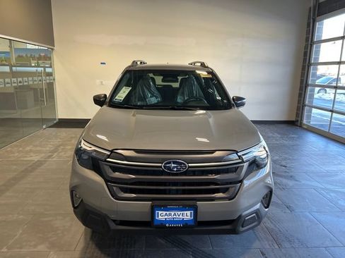 Used 2026 Subaru Forester Premium AWD/4WD image 2