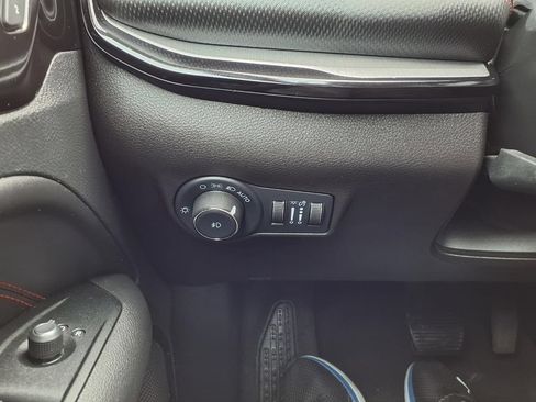 Used 2022 Jeep Compass Trailhawk w/ Trailhawk Elite Group AWD/4WD image 17