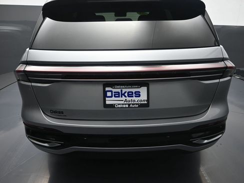 Used 2024 Lincoln Nautilus Reserve image 31