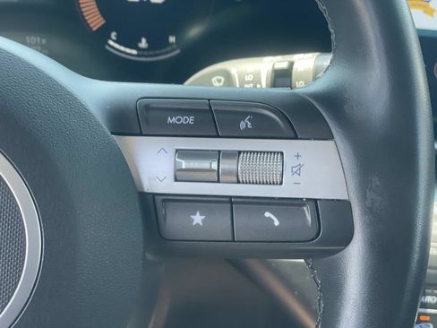 Used 2024 Hyundai Kona SEL AWD/4WD image 9