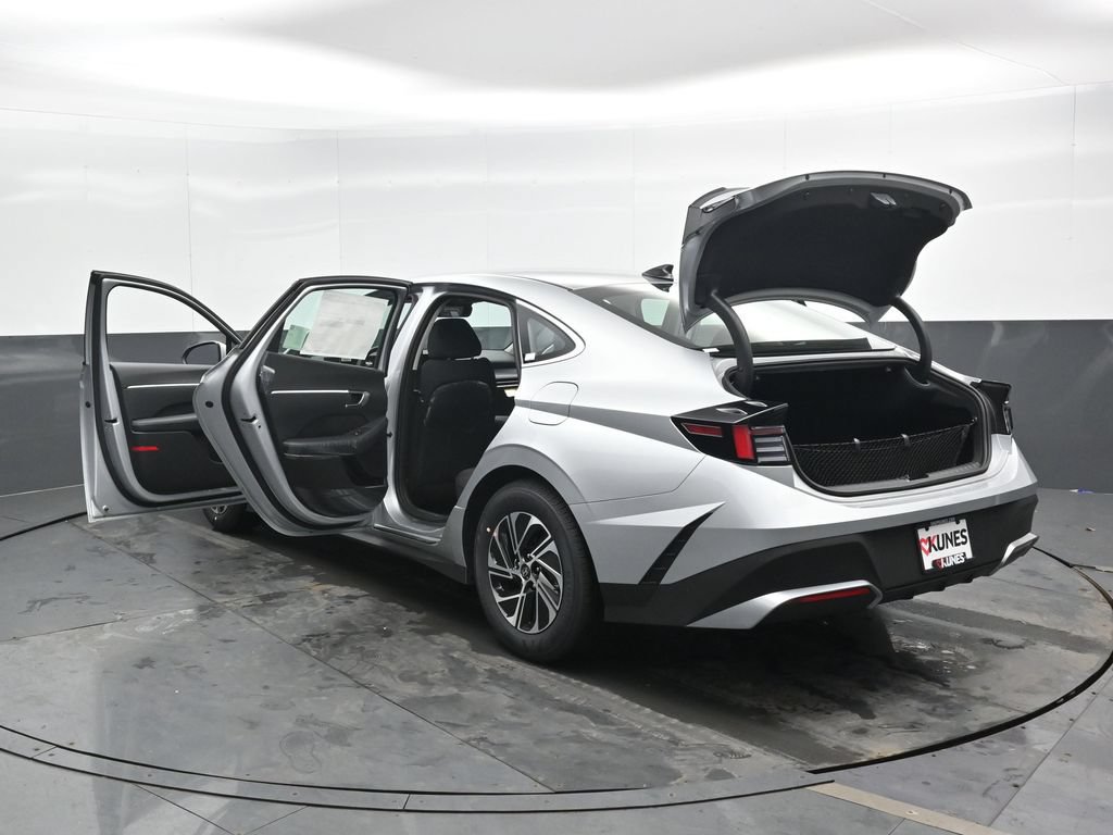 New 2026 Hyundai Sonata Blue FWD image 31