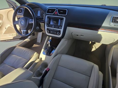 Used 2012 Volkswagen Eos Lux image 28