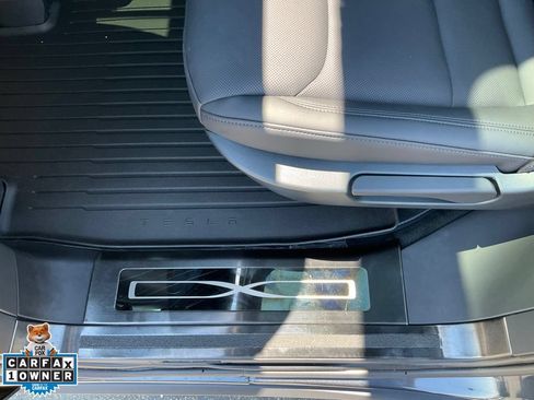 Used 2024 Tesla Model X AWD/4WD image 27