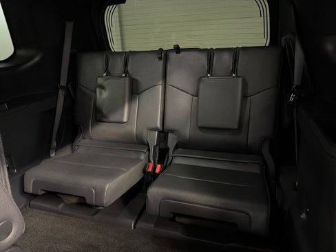 Used 2025 Lexus GX 550 w/ Accessory Package (2T) AWD/4WD image 33