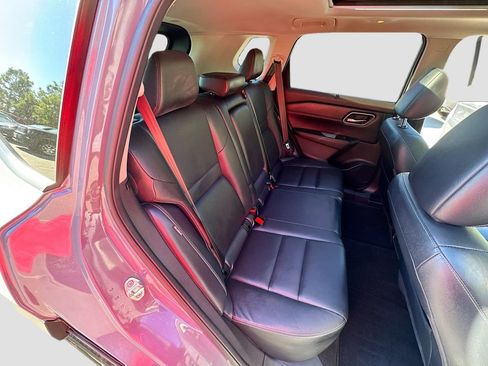 Used 2021 Nissan Rogue SL w/ Premium Package image 28