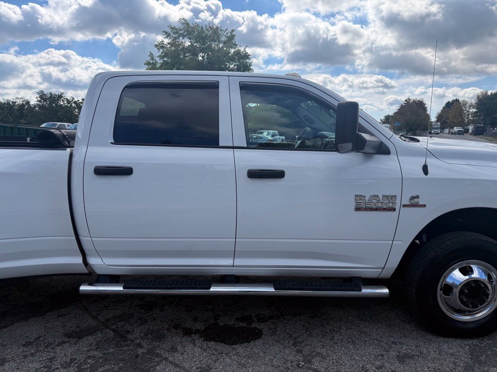 Used 2018 RAM 3500 Tradesman w/ Chrome Appearance Group AWD/4WD image 14