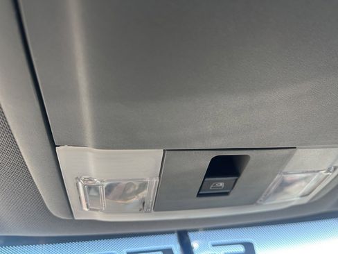 Used 2012 Ford F150 XLT w/ XLT Chrome Pkg image 18